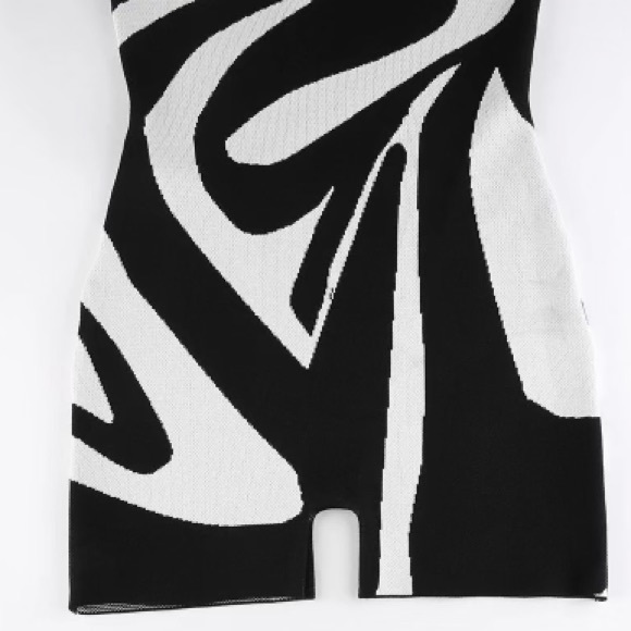 Black Mica Spring Cotton Knit Pekaboo Black + White Romper, Jaded Playsuit - Picture 10 of 12